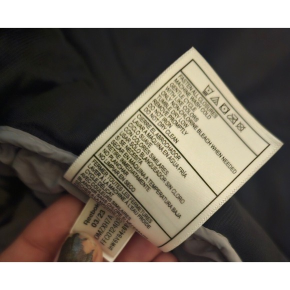 Mens Gray reebok puffer jacket - Picture 8 of 8